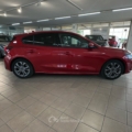 Ford Focus ST-Line 1.0 EcoBoost 2024 Rosso: foto 4 di 20